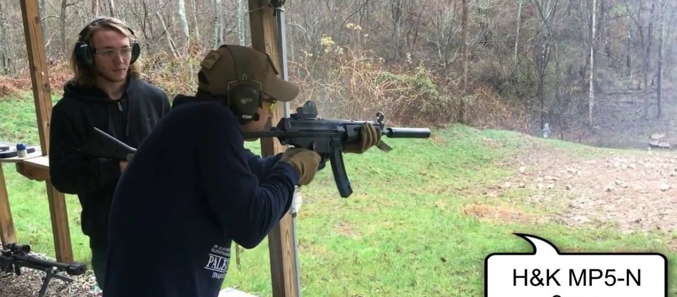 43 όπλα σε ένα βίντεο - Βολές με κάθε είδους τυφέκιο εφόδου και πολυβόλο!